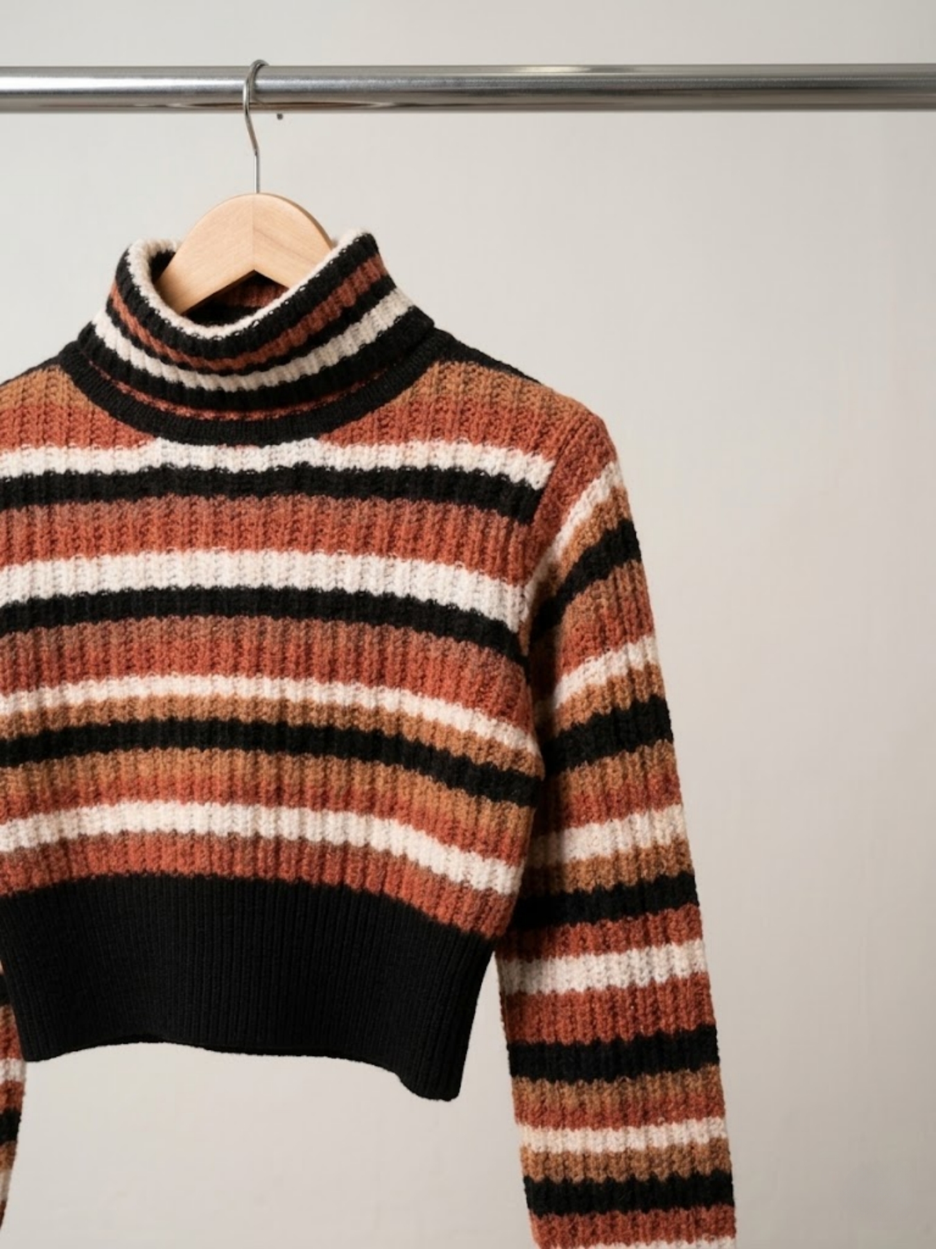Slimming Striped Turtleneck Kn - Base Layer Top 리뷰 및 가격